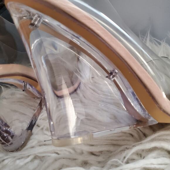 Fashion Nova Clear Tan Pointed Toe Wedge Heels 10 - Picture 8 of 11